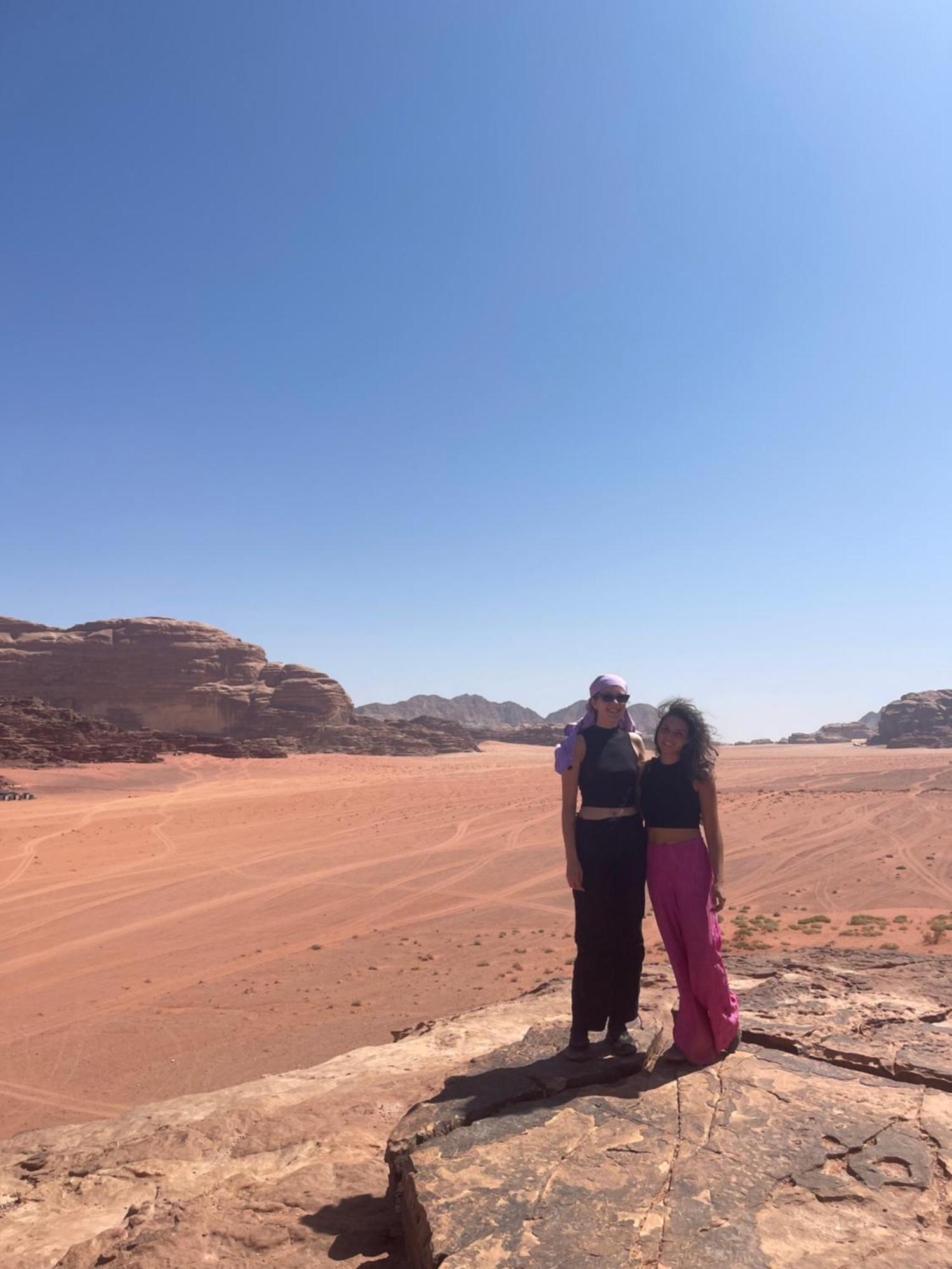 Bedouin Bunch Camp Hotel Wadi Rum Buitenkant foto