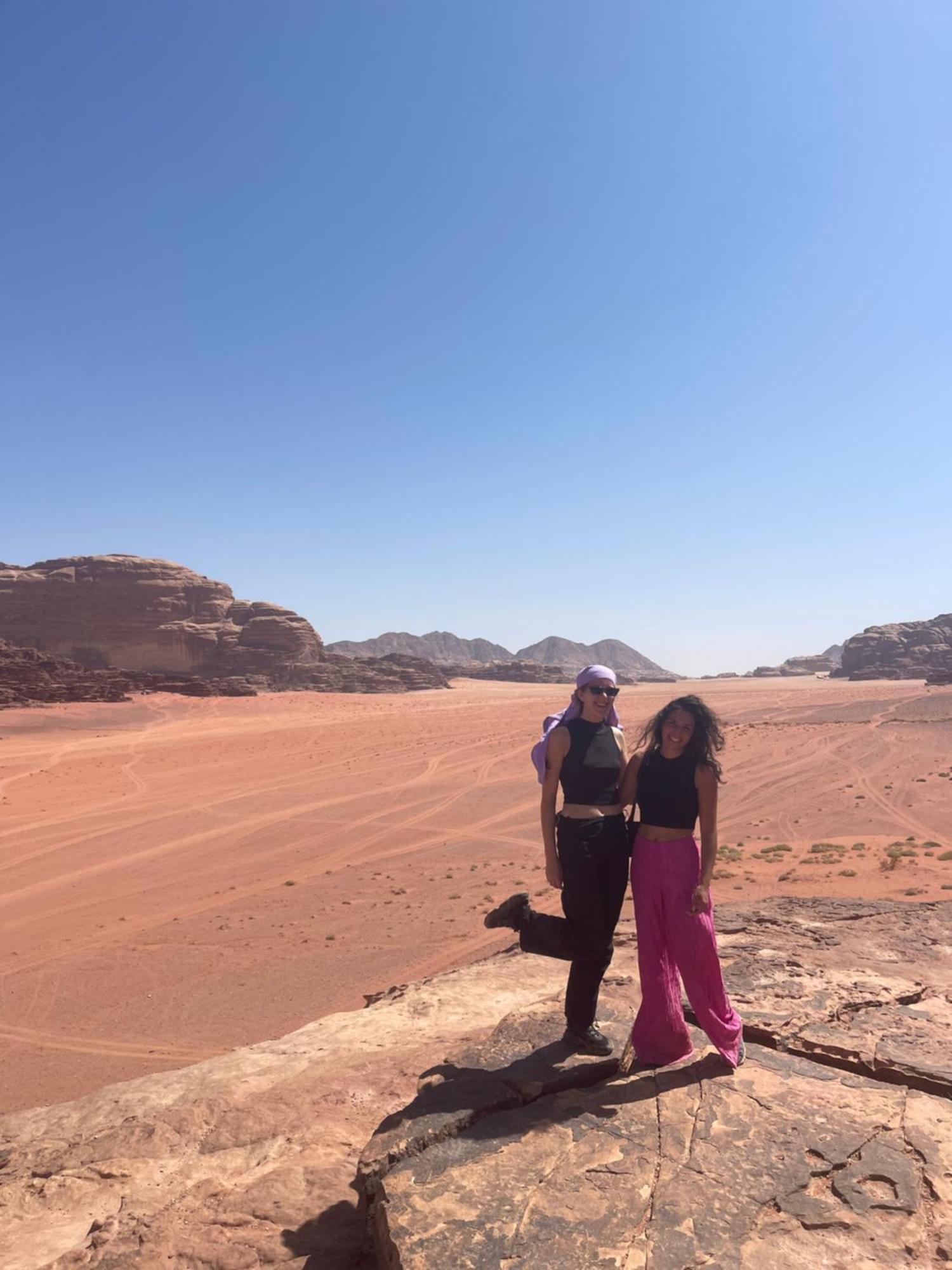 Bedouin Bunch Camp Hotel Wadi Rum Buitenkant foto